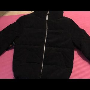 Black jacket super warm. Tags on.